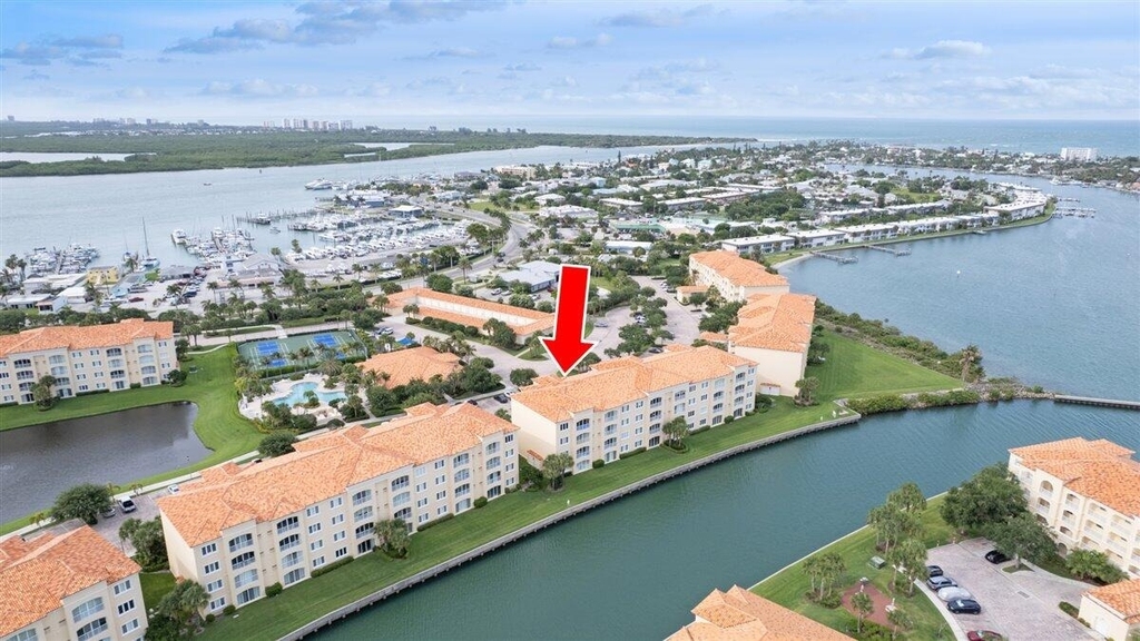 5 E Harbour Isle Dr Drive E - Photo 32