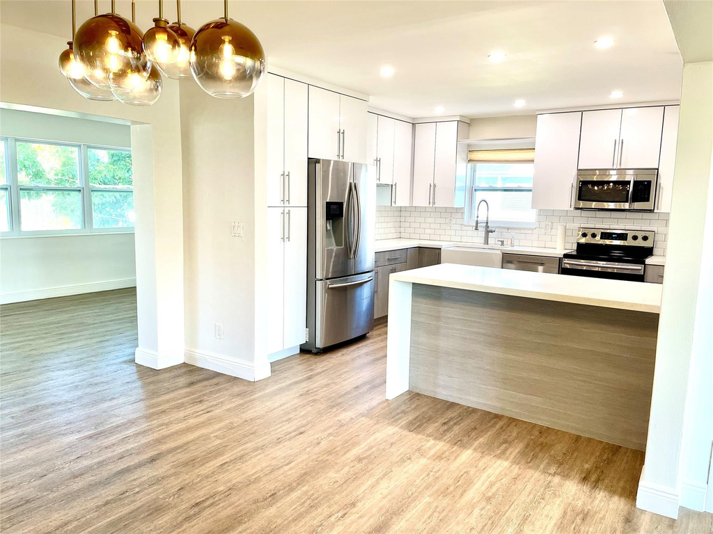 2090 Nw 84th Terrace - Photo 2