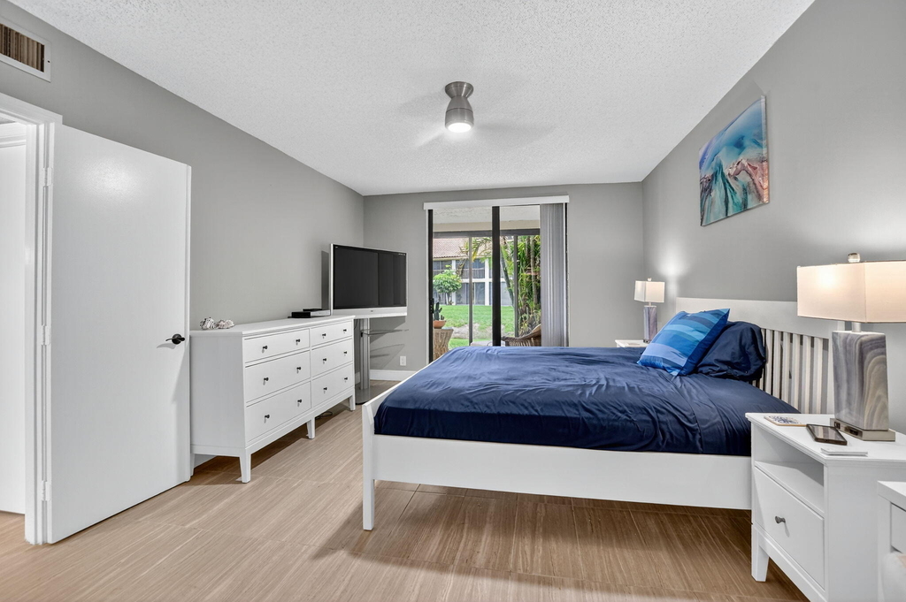 7773 La Mirada Drive - Photo 18