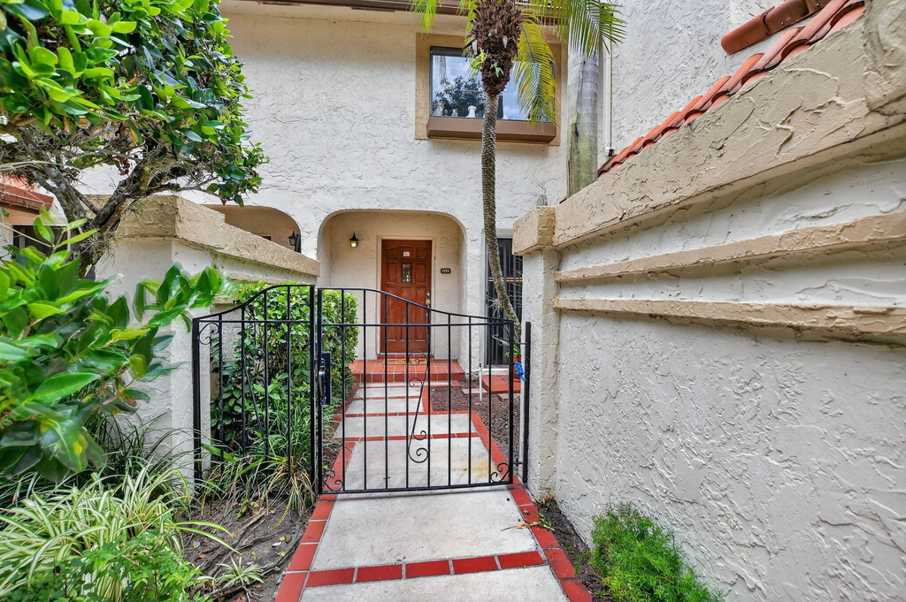 7773 La Mirada Drive - Photo 1