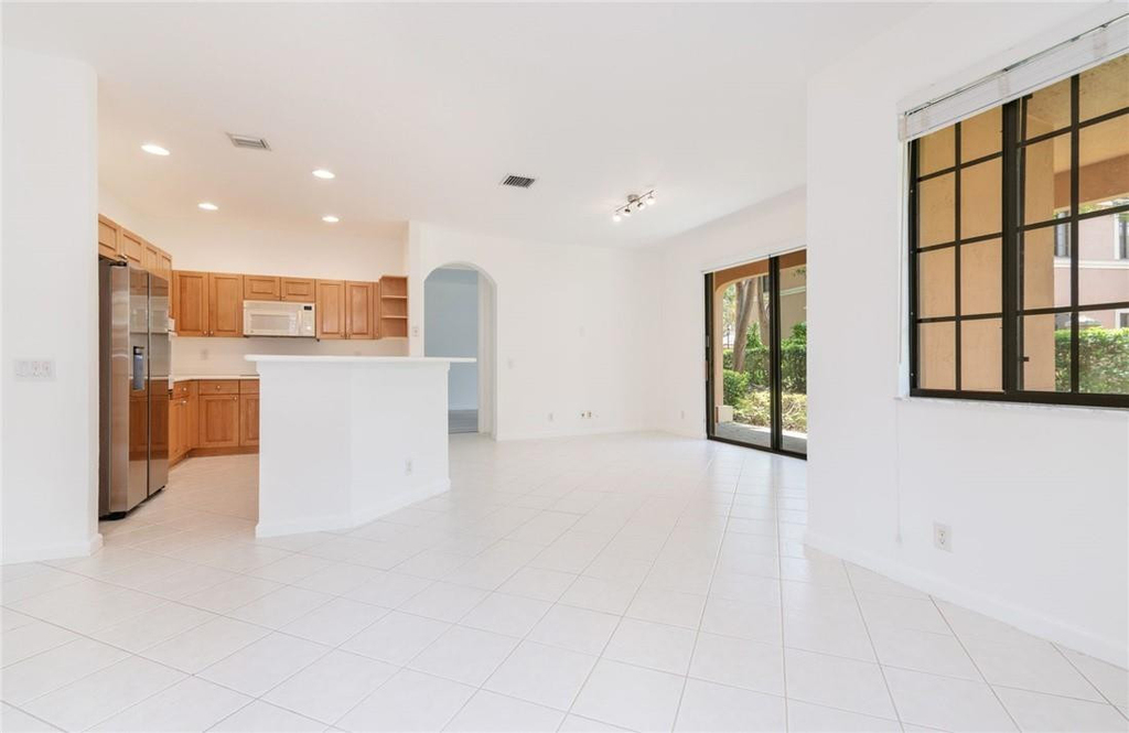 2692 Center Ct Drive - Photo 5