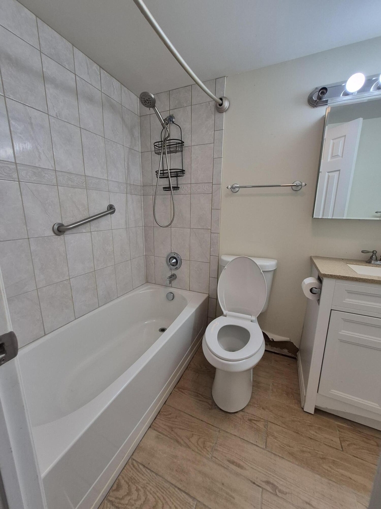 27 Easthampton B - Photo 6
