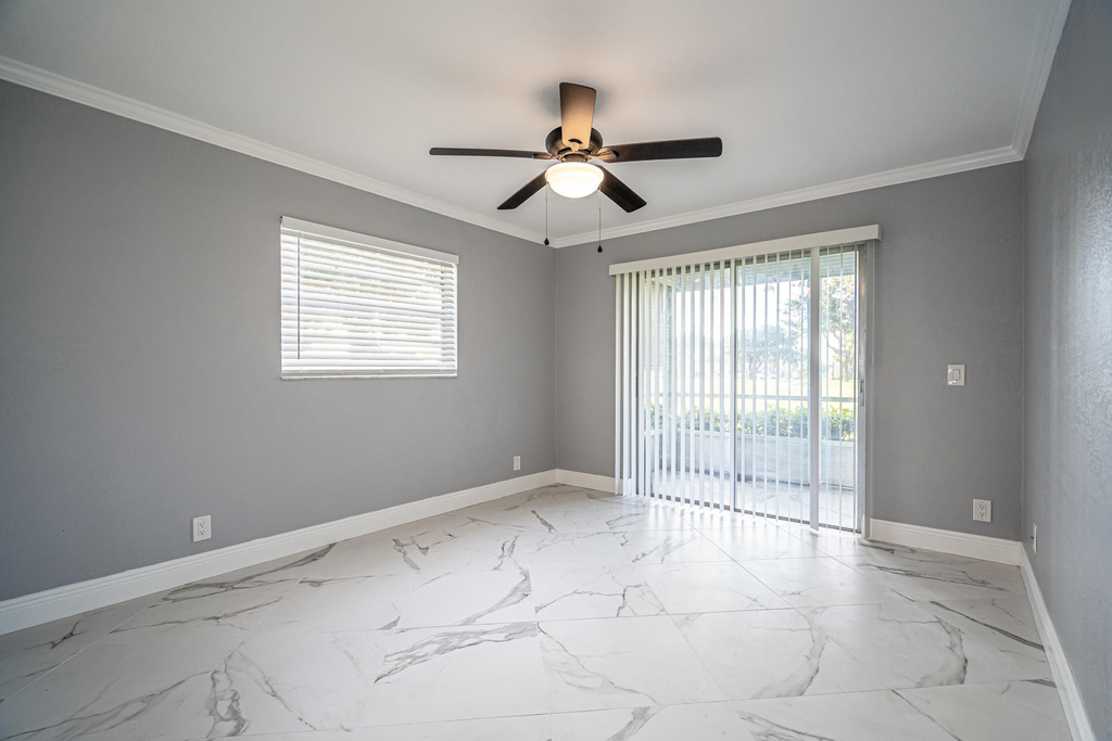 244 Normandy F Lane - Photo 11