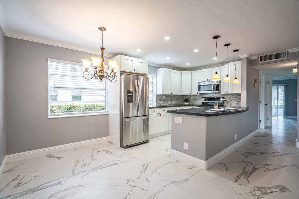 244 Normandy F Lane - Photo 4