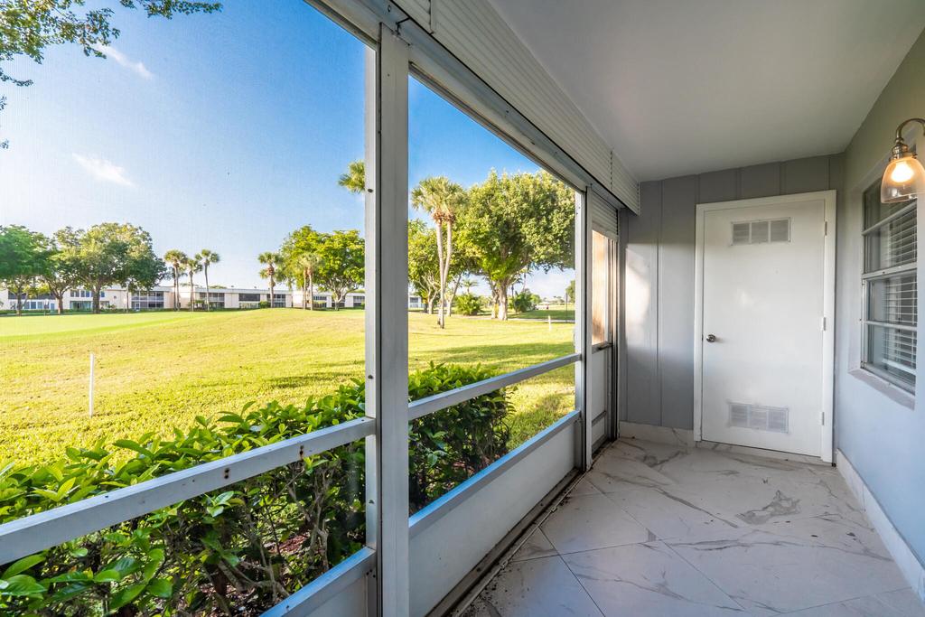 244 Normandy F Lane - Photo 24