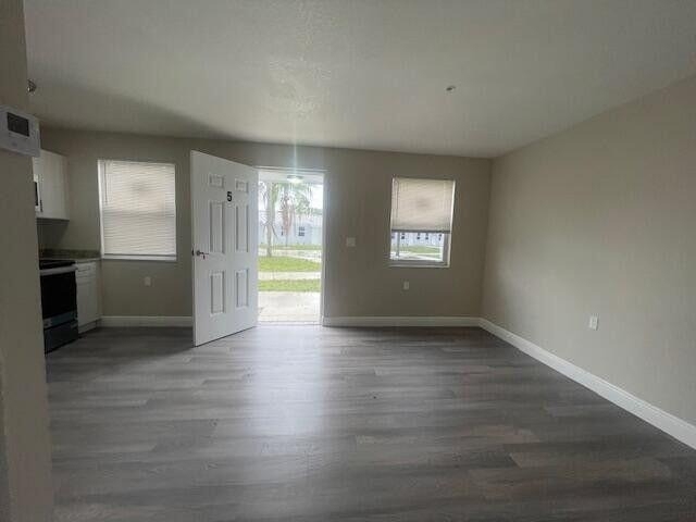 4393 Windsor Avenue - Photo 6
