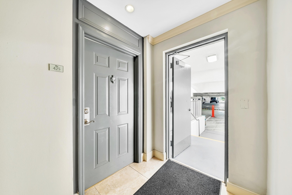 233 S Federal Highway - Photo 37