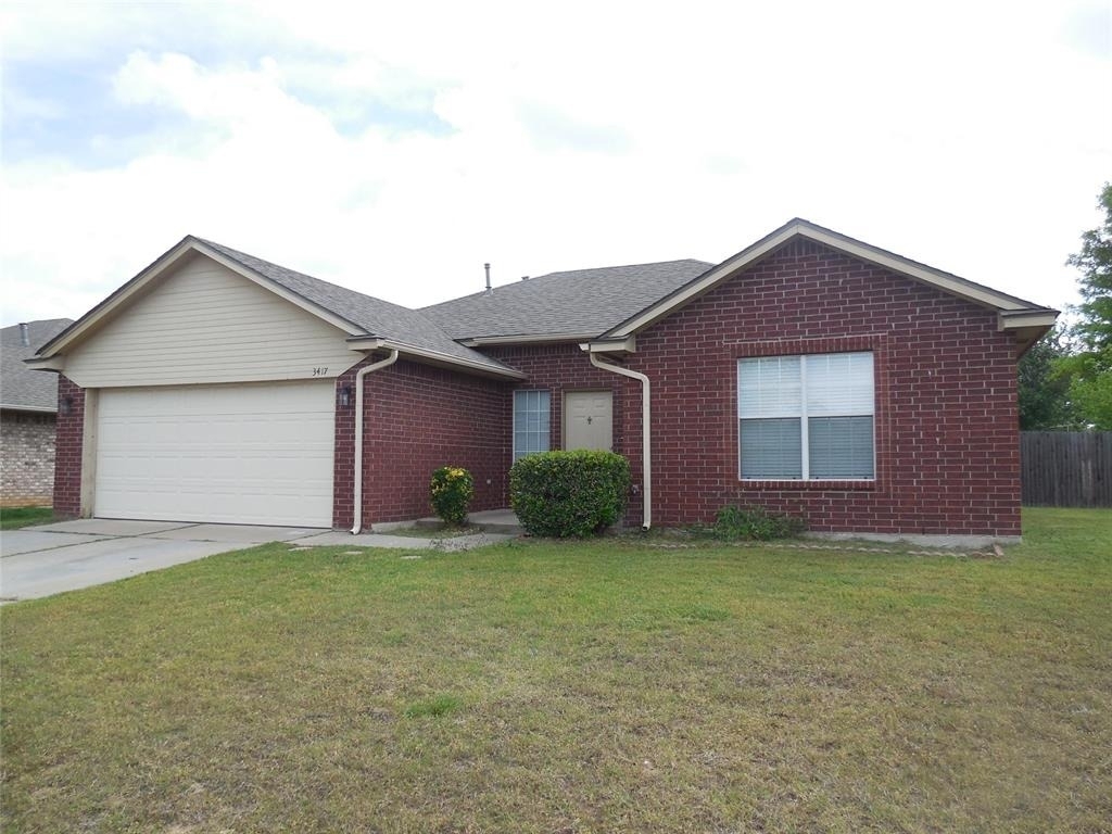 3417 Shadow Street - Photo 0
