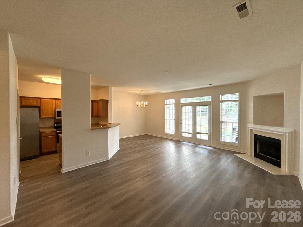 4606 Kingsland Court - Photo 2