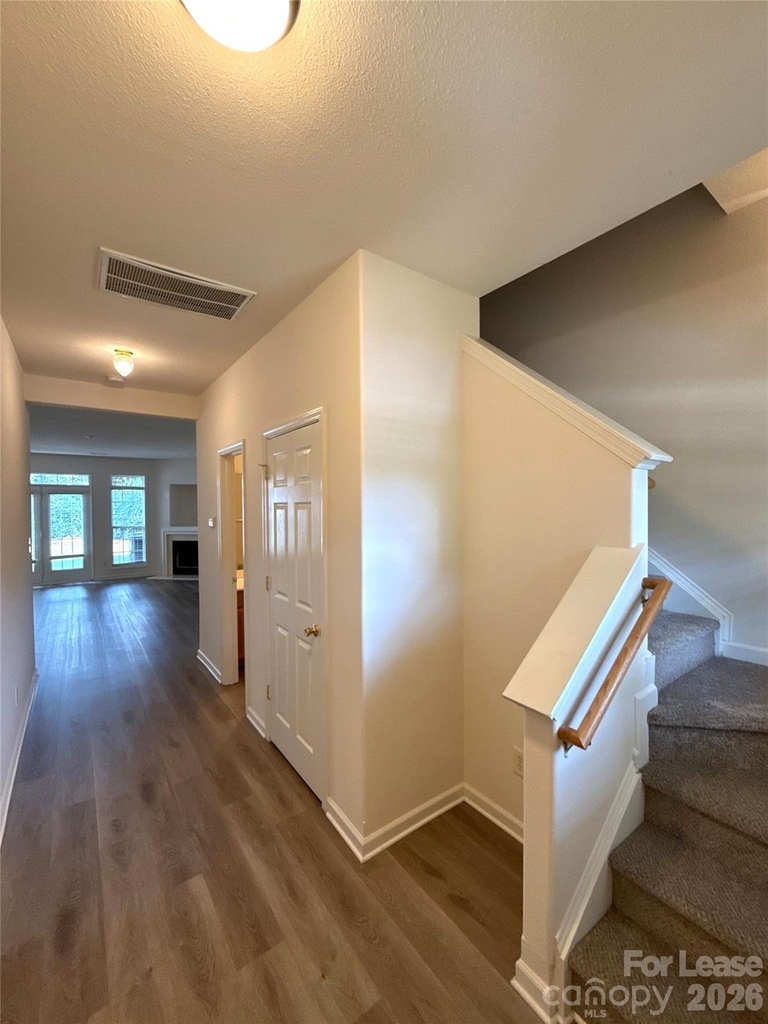 4606 Kingsland Court - Photo 9