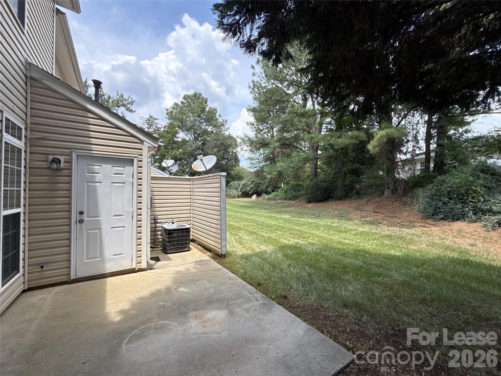 4606 Kingsland Court - Photo 16