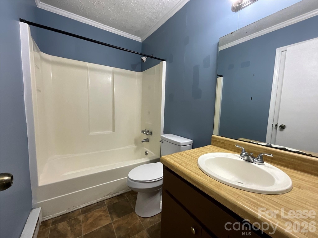 1380 Fairley Avenue - Photo 10