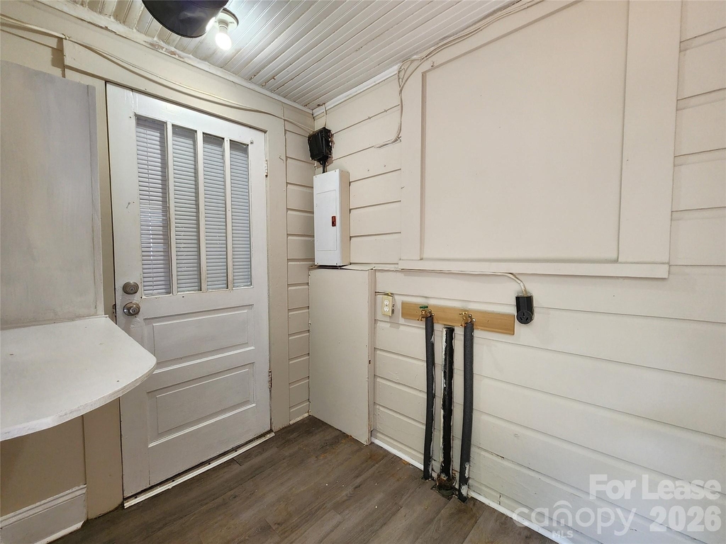 907 S Jackson Street - Photo 10