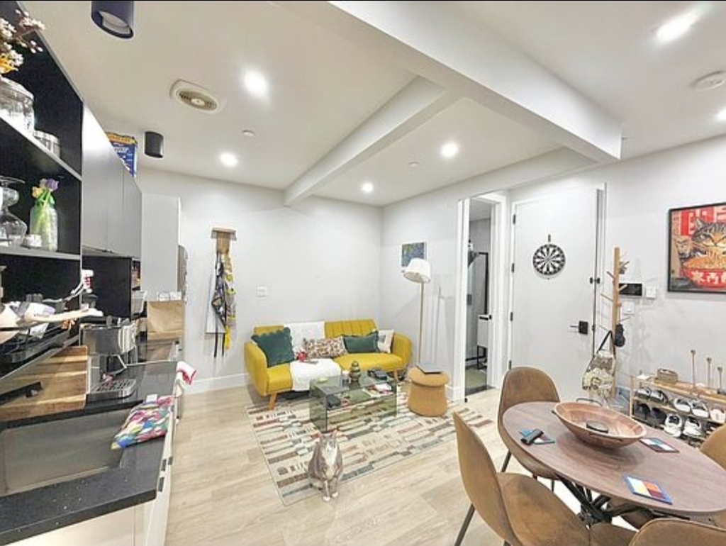 727 Dekalb Avenue - Photo 8