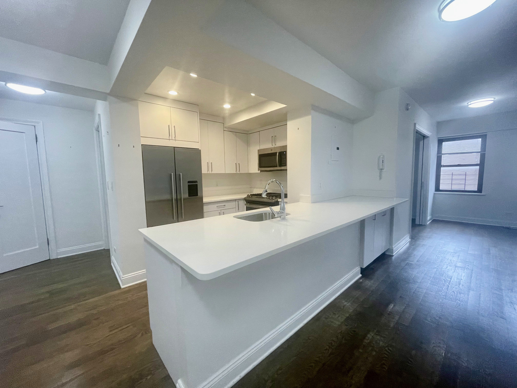 East 57th Street - Photo 1