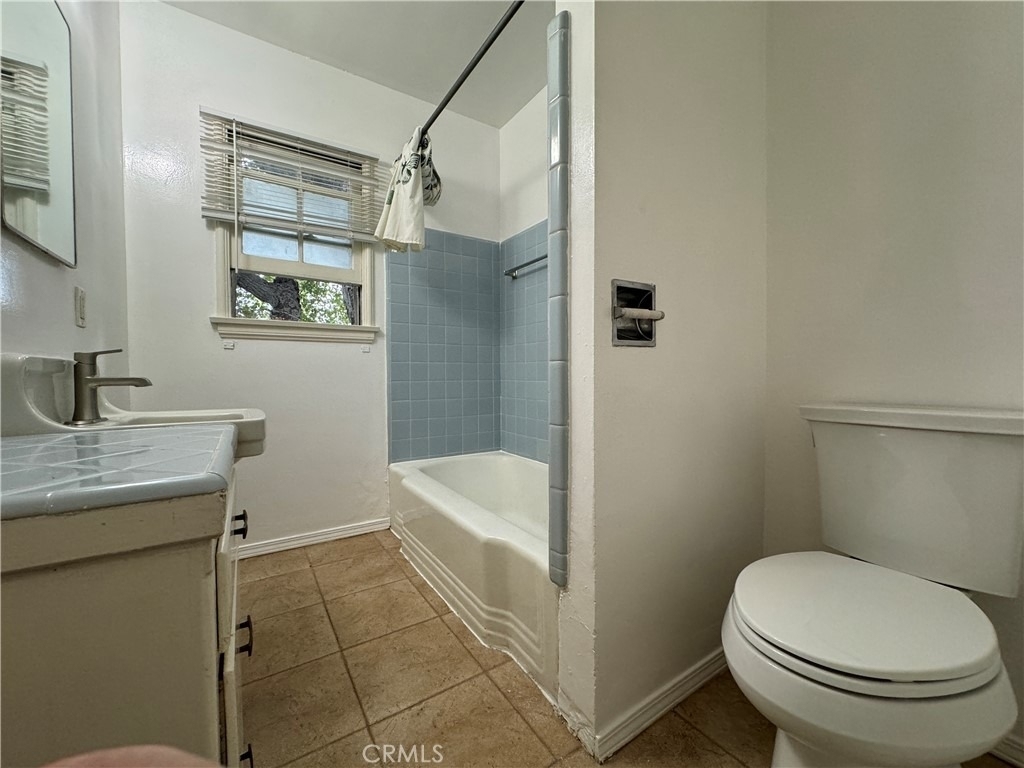396 Pasadena Avenue - Photo 4