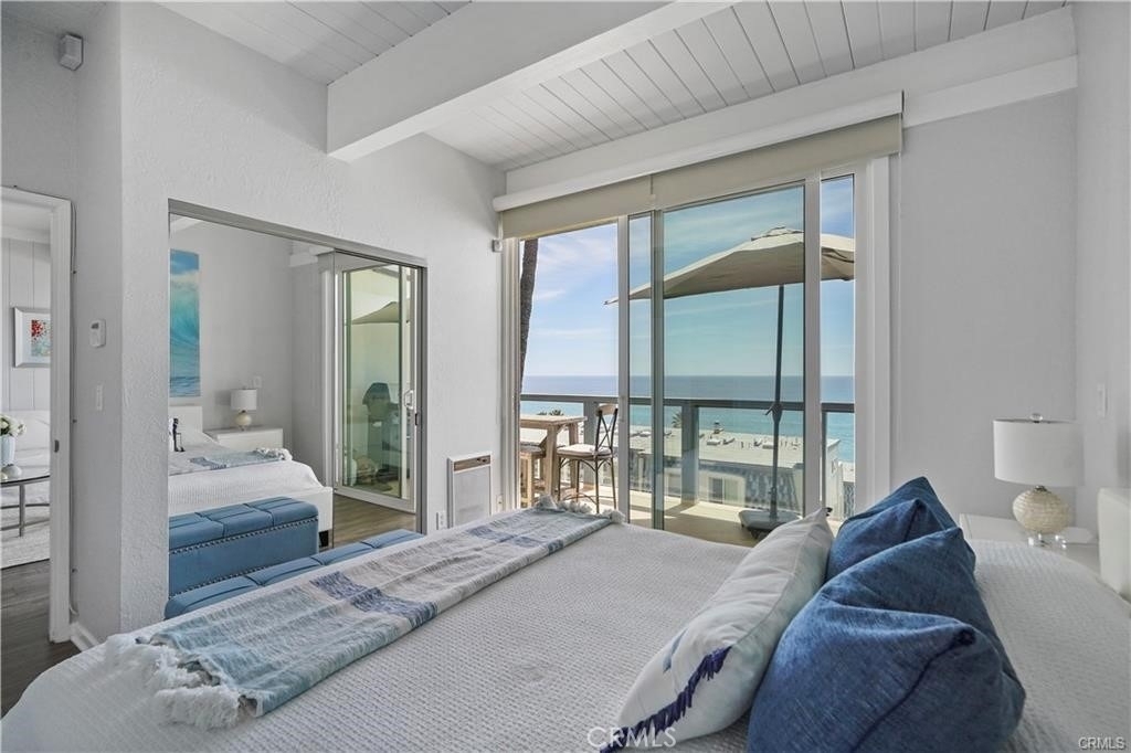 11940 Oceanaire Lane - Photo 2
