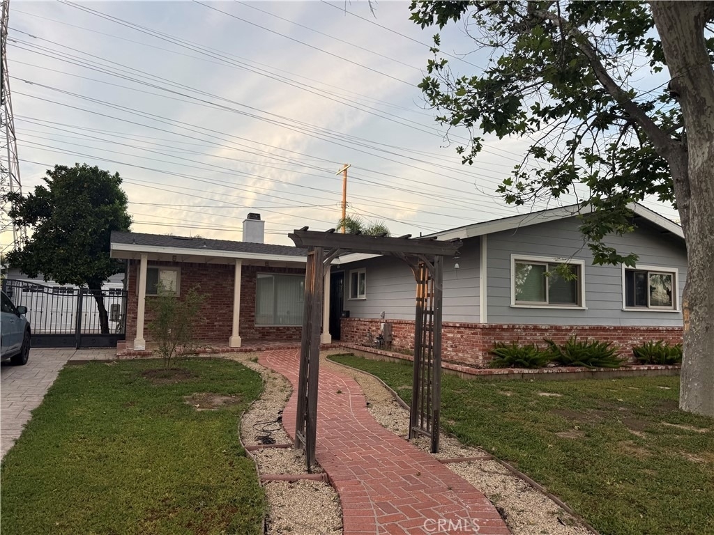 16823 Simonds Street - Photo 4