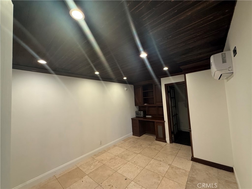 16823 Simonds Street - Photo 11