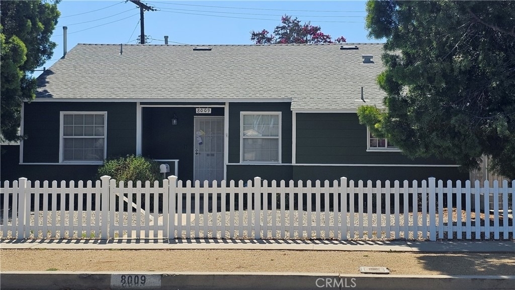 8009 Aldea - Photo 0