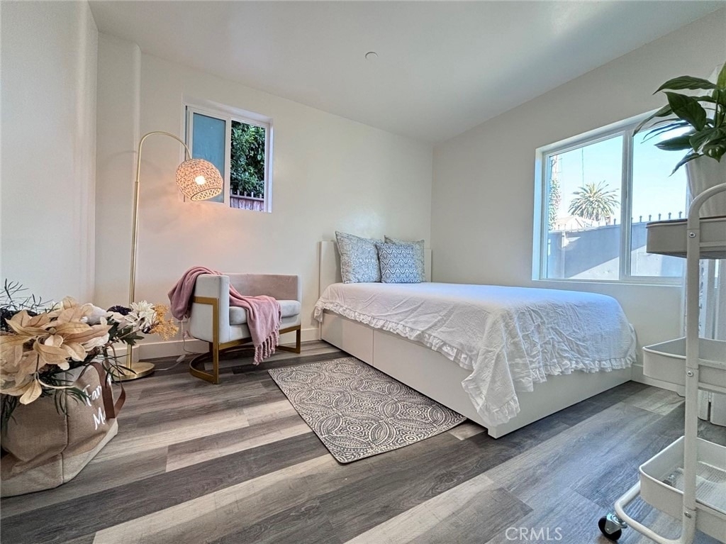 1280 W 37th Place - Photo 1