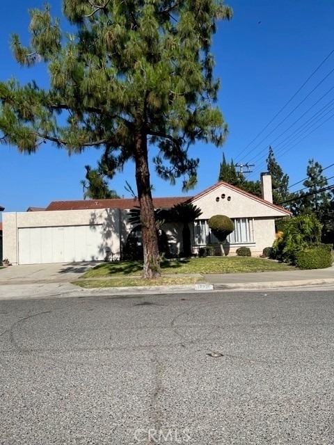 17320 Mapes Avenue - Photo 0