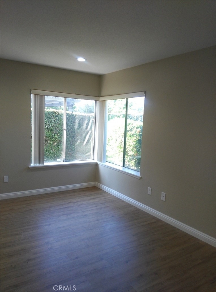 17320 Mapes Avenue - Photo 4