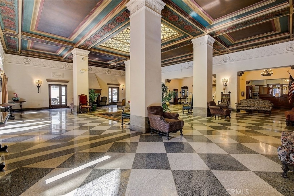 315 W 3rd Street - Photo 5