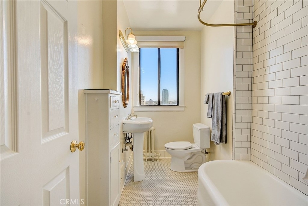 315 W 3rd Street - Photo 21
