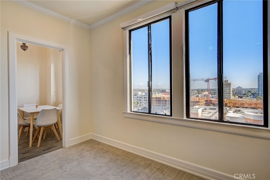 315 W 3rd Street - Photo 11