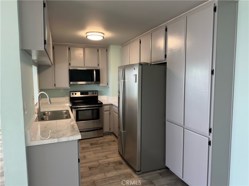 1750 E Ocean Boulevard - Photo 3