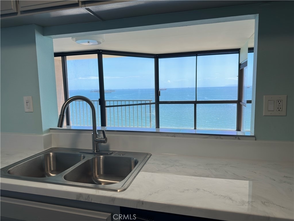 1750 E Ocean Boulevard - Photo 1