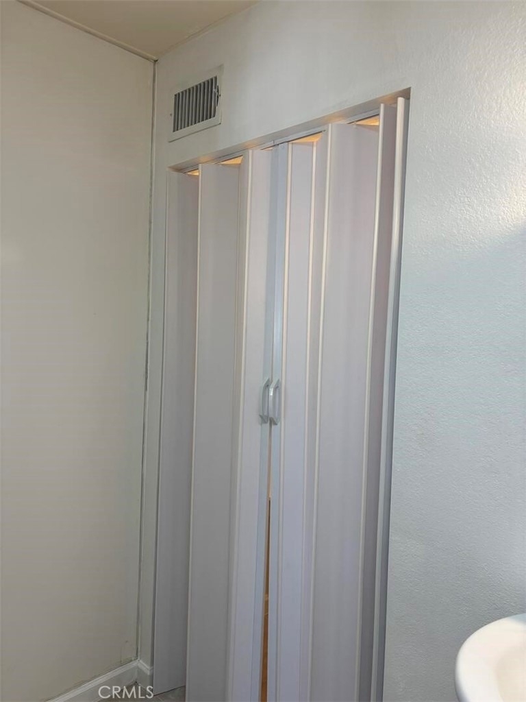 10007 Cole Road - Photo 29