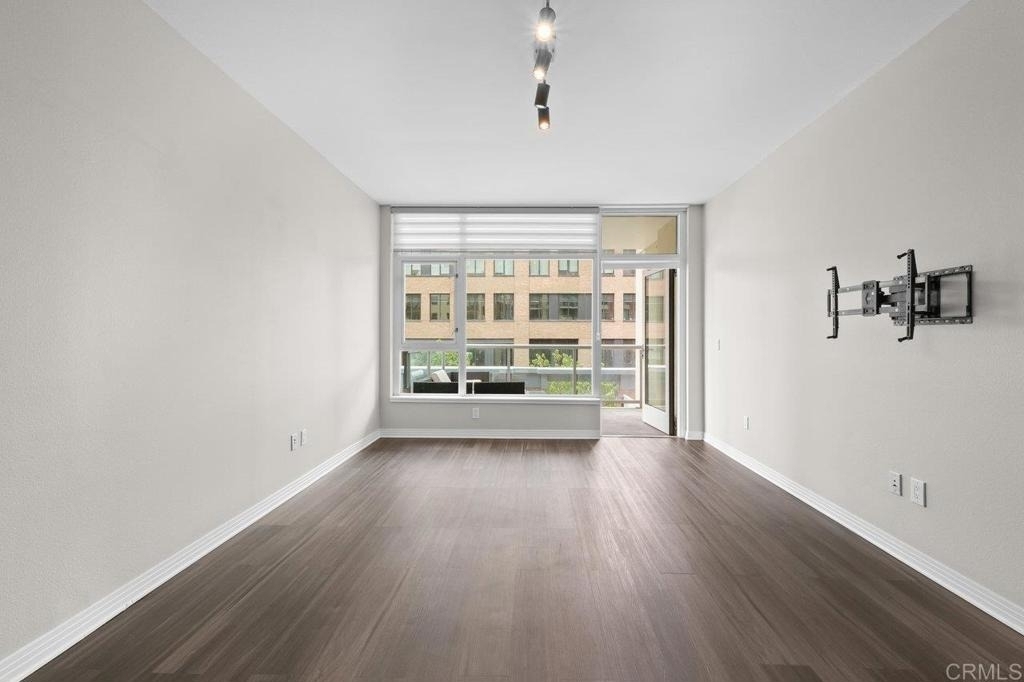 427 9th - Photo 11