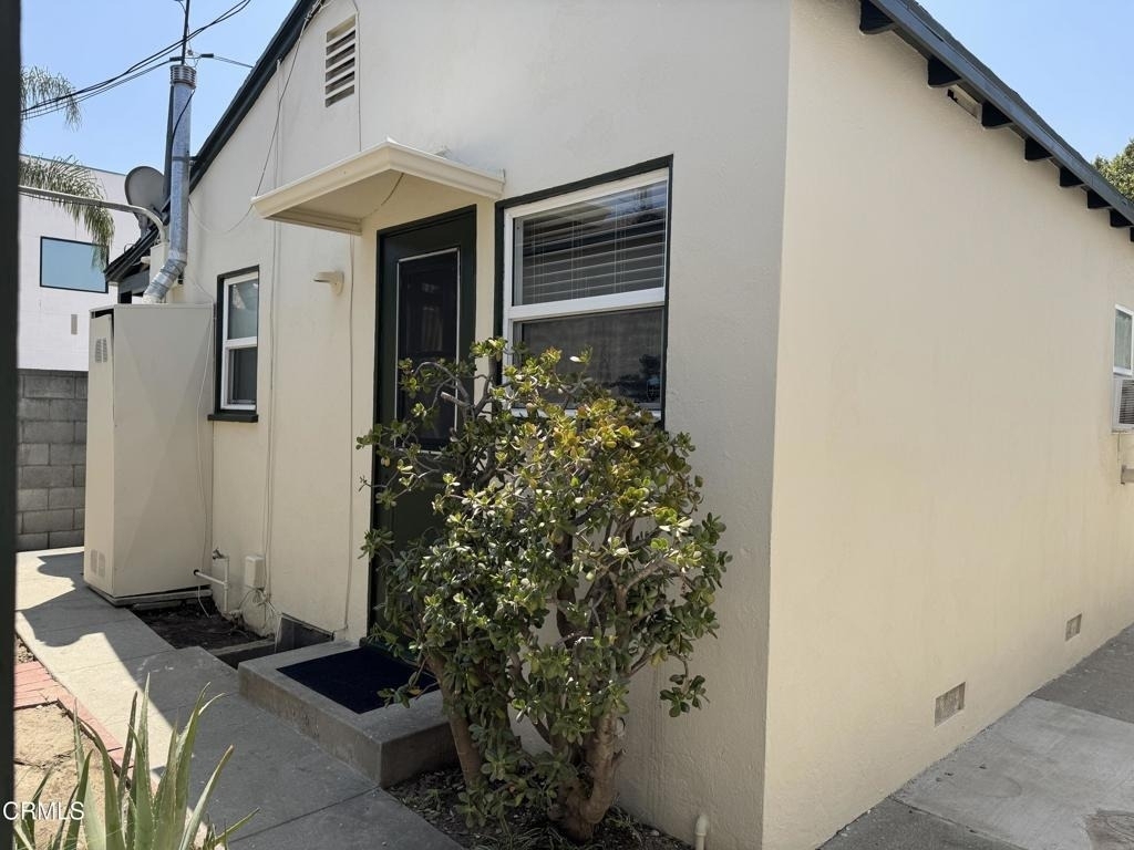 9173 1/2 E Las Tunas Drive - Photo 7