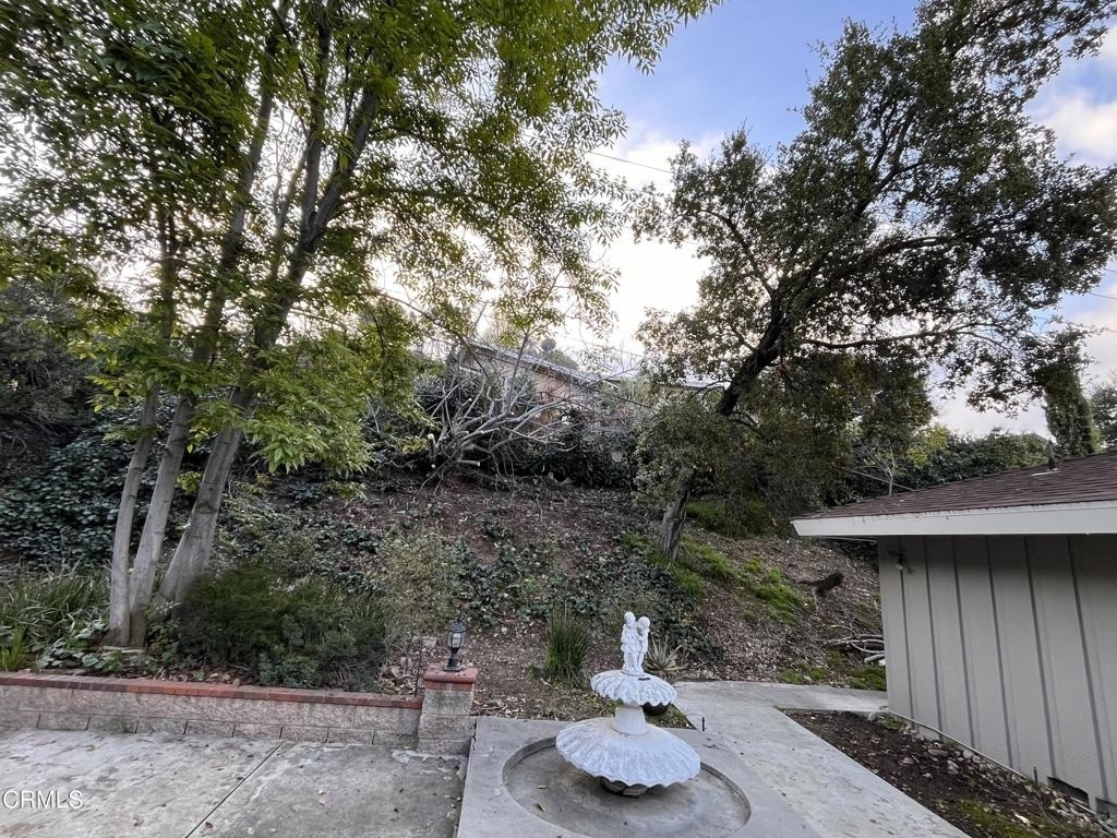 5154 Crown Avenue - Photo 11