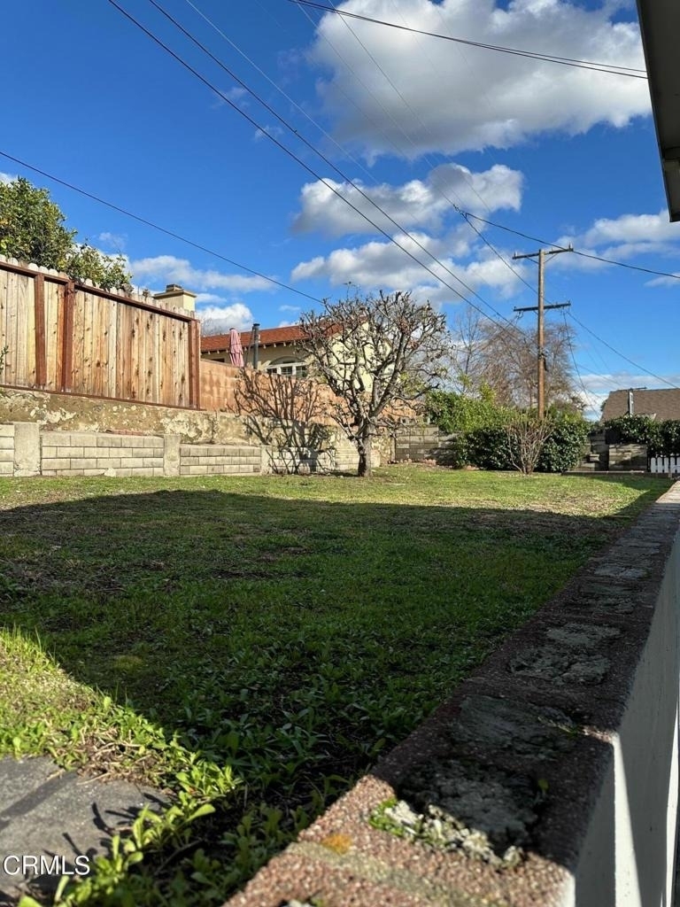 3739 Fairesta Street - Photo 21