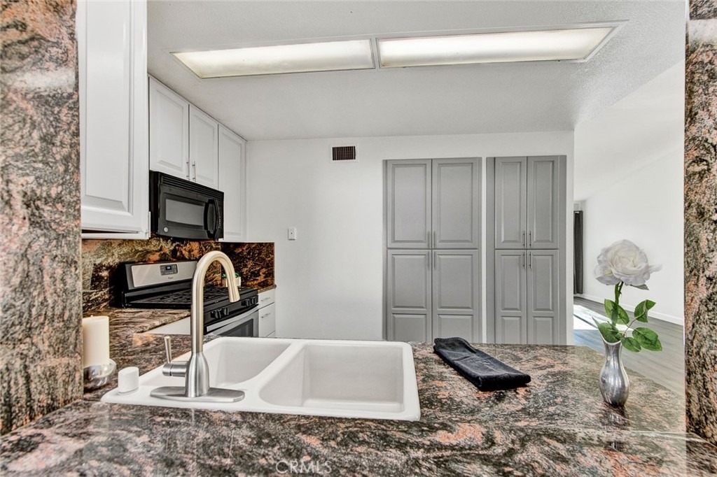 20852 Lancelot - Photo 1