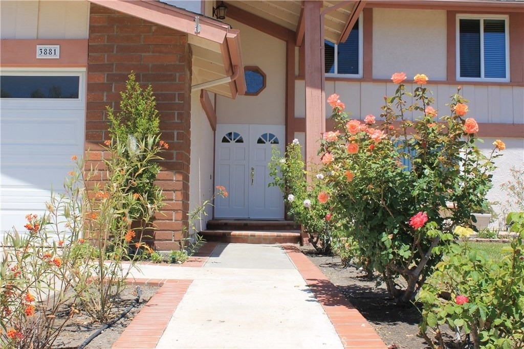 3881 Hendrix Street - Photo 3