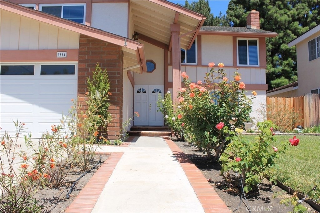 3881 Hendrix Street - Photo 2