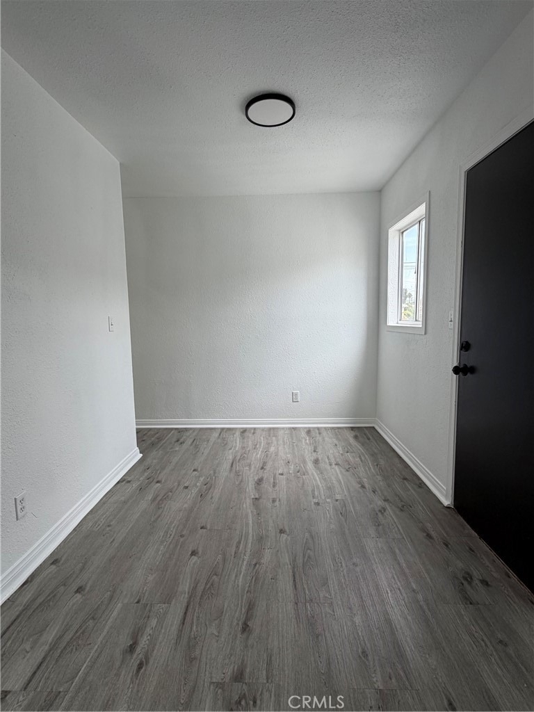 304 W Cedar - Photo 3