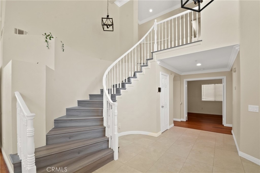 6598 Bradford Court - Photo 9