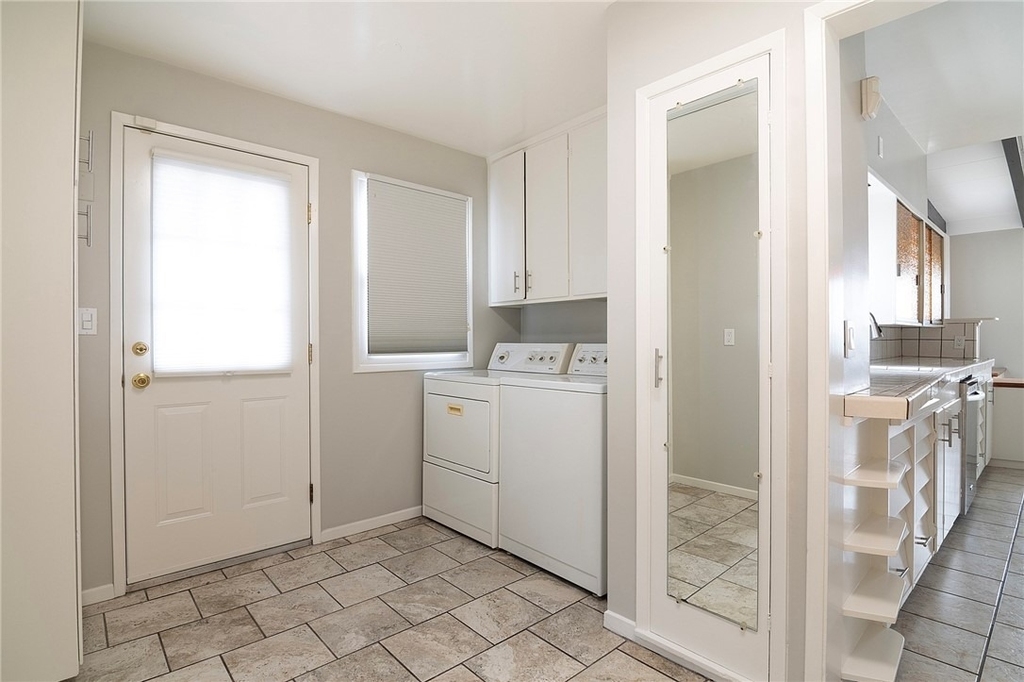 934 Highline - Photo 20