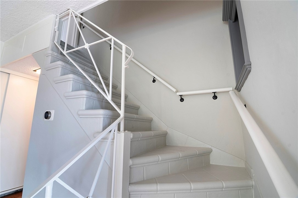 934 Highline - Photo 11