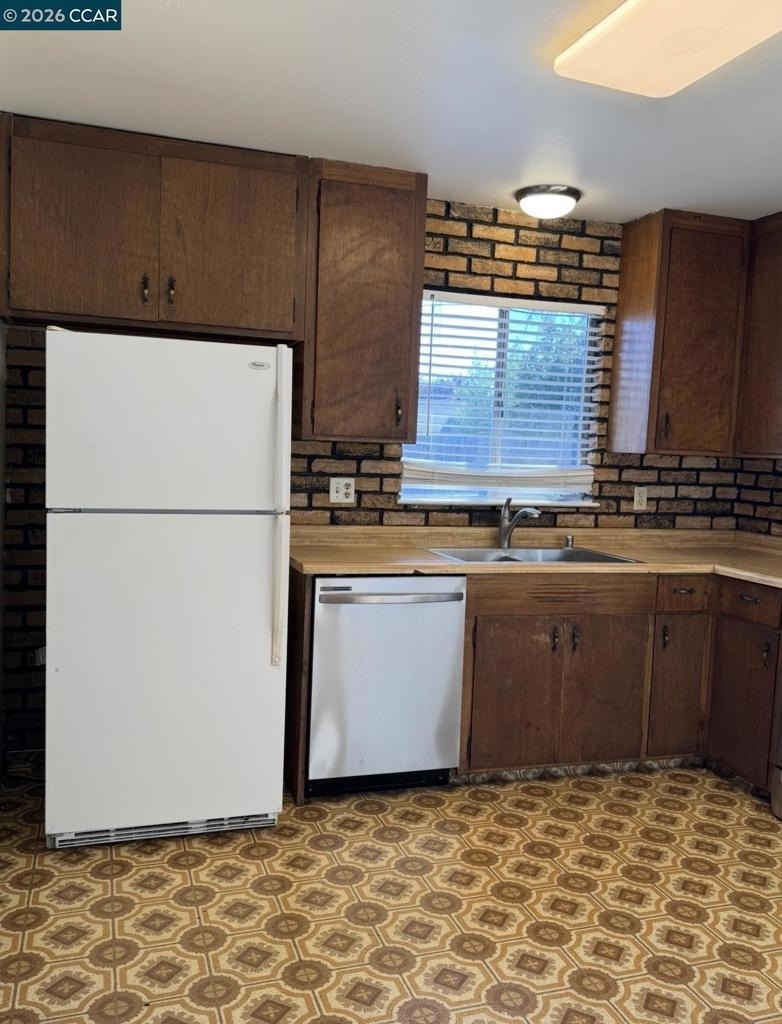 2859 Foskett Ave - Photo 8