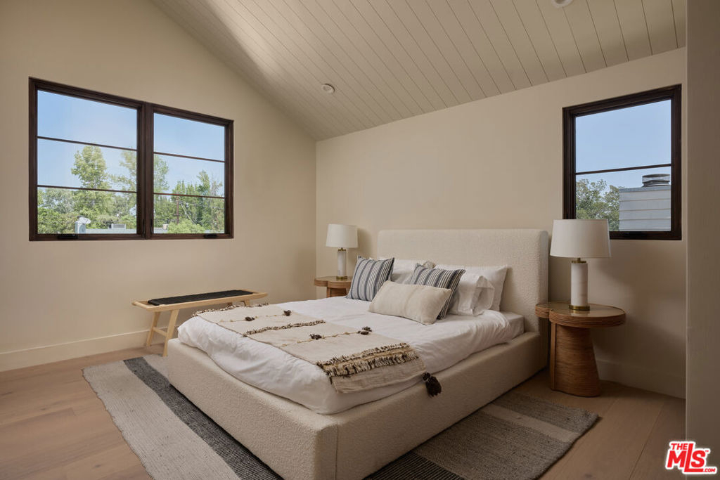 14000 Otsego Street - Photo 36