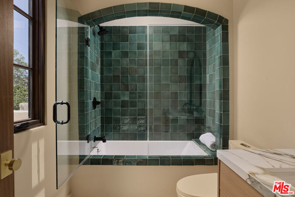 14000 Otsego Street - Photo 34