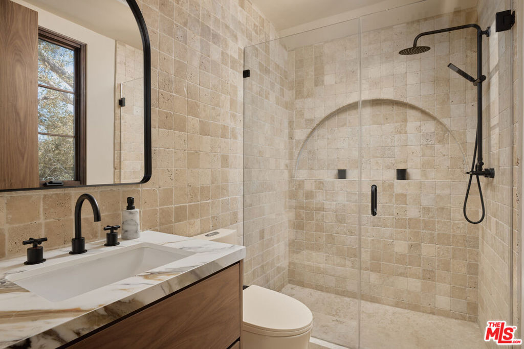 14000 Otsego Street - Photo 37