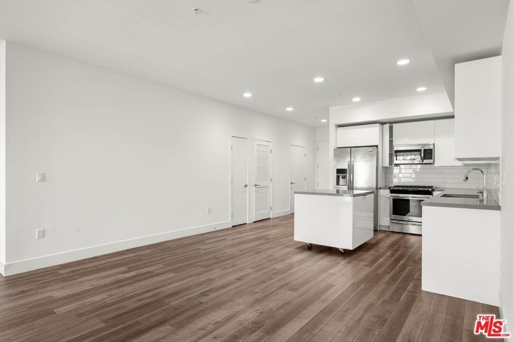 1215 S Bedford Street - Photo 4