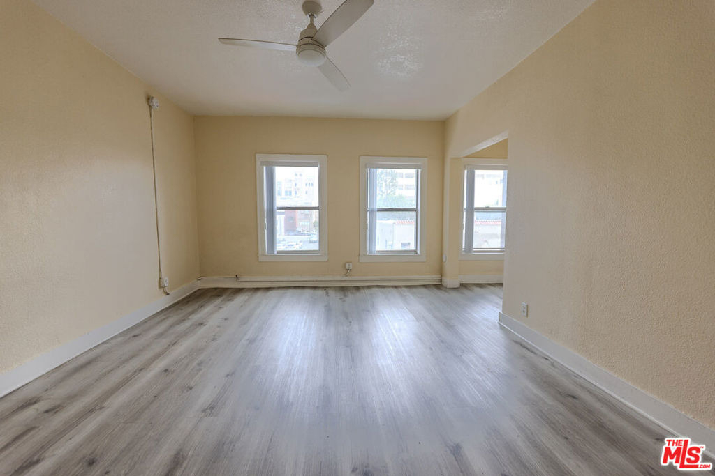 661 Shatto Place - Photo 7